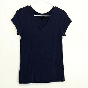 623 Cynthia Rowley Navy v-neck top